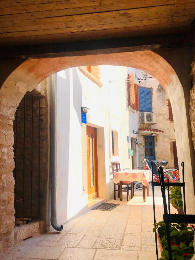 Istrian Stone House In The Heart Of The Beautiful Fishing Village Fazana - Only Few Steps From The Sea And The Wonderful Beach - Incl Plasma-Quad-Plus-Filter Against C O V I D Екстер'єр фото