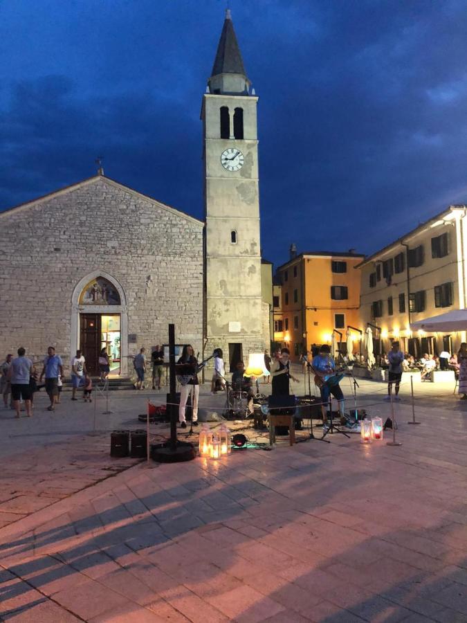 Istrian Stone House In The Heart Of The Beautiful Fishing Village Fazana - Only Few Steps From The Sea And The Wonderful Beach - Incl Plasma-Quad-Plus-Filter Against C O V I D Екстер'єр фото
